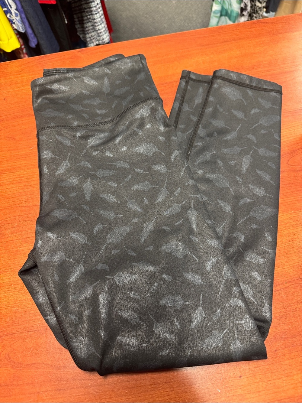 Zyia active feather leggings 6-8 // 081263